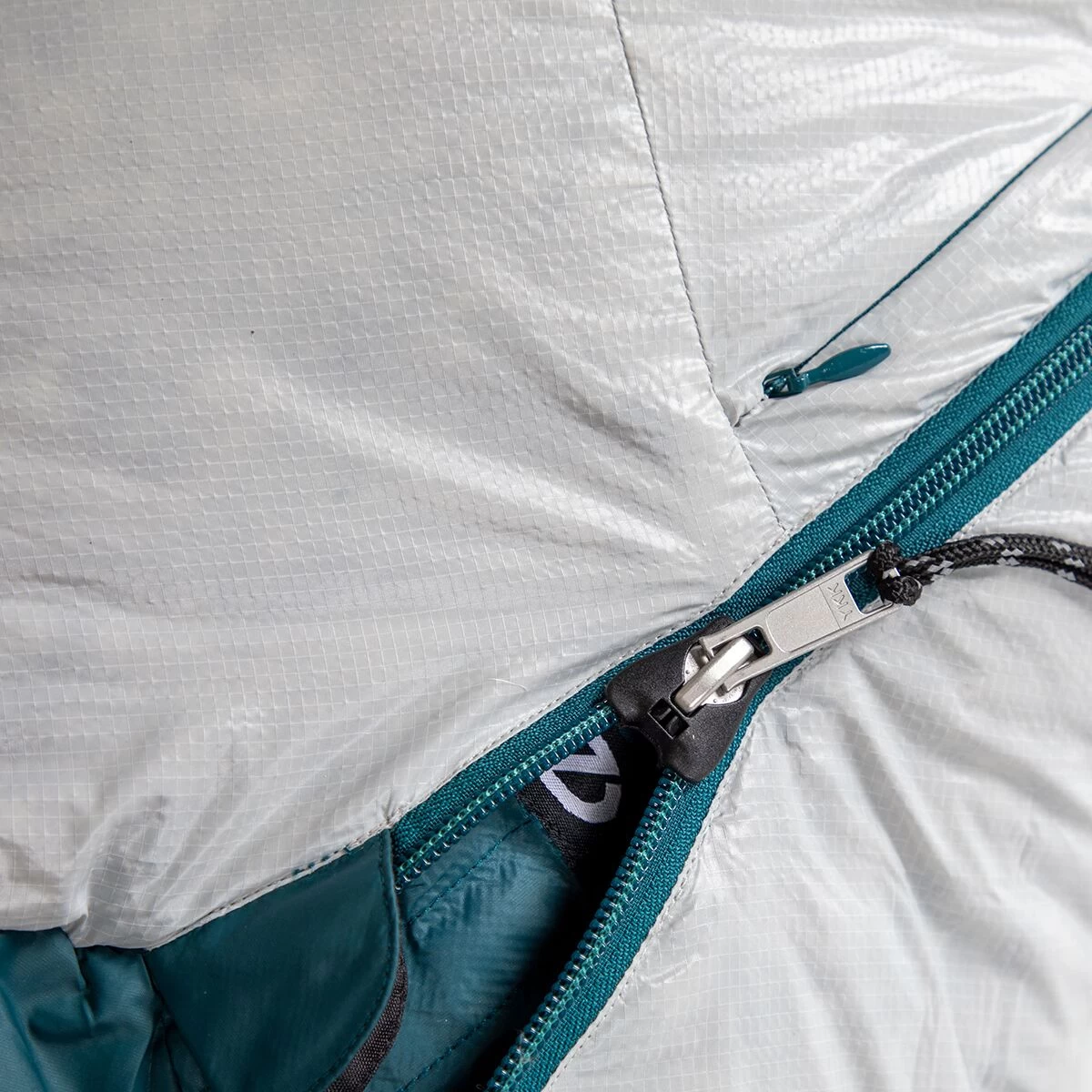 Kayu 15 Sleeping Bag: 15F Down - Women's 6 Kayu 15 Sleeping Bag: 15F Down - Women's - Image 4