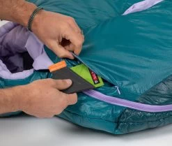 NEMO EQUIPMENT Azura 35F/2C Regular Sleeping Bag - Women's|-|Sac De Couchage Azura 35F/2C Régulier - Femme 13 NEMO EQUIPMENT Azura 35F/2C Regular Sleeping Bag - Women's|-|Sac De Couchage Azura 35F/2C Régulier - Femme -Outdoor camping-NEMO Equipment NEM 811666030245 7ESpruce 20 20Lavender 7Edetail 1dabf271 d739 4ed7 943c 289f05527674