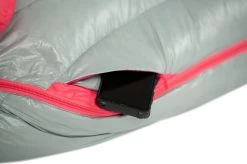 NEMO EQUIPMENT Riff 15F/-9C Down Sleeping Bag - Regular - Women's|-|Sac De Couchage En Duvet Riff 15F/-9C - Régulier - Femme 29 NEMO EQUIPMENT Riff 15F/-9C Down Sleeping Bag - Regular - Women's|-|Sac De Couchage En Duvet Riff 15F/-9C - Régulier - Femme -Outdoor camping-NEMO Equipment NEM 811666031037 7E 7EPocket 20Rhubarb 20 20Lichen