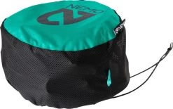 NEMO EQUIPMENT Helio Pressure Shower|-|Douche Portative Helio -Outdoor camping-NEMO Equipment NEM 811666031693 7E 7EDetail2 20Dark 20Verglas fe5bd1c4 2da1 4852 9cdc 9e1f10d9ab43