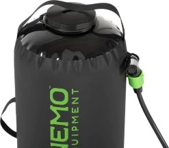 NEMO EQUIPMENT Helio LX Pressure Shower|-|Douche Portative Helio LX -Outdoor camping-NEMO Equipment NEM 811666032010 7E 7EDetail5 20Black 20 20Apple 20Green