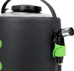NEMO EQUIPMENT Helio LX Pressure Shower|-|Douche Portative Helio LX 26 NEMO EQUIPMENT Helio LX Pressure Shower|-|Douche Portative Helio LX -Outdoor camping-NEMO Equipment NEM 814041017534 7E 7Edetail1 20Shower 20Black 20 20Apple 20Green