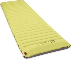 NEMO EQUIPMENT Astro Insulated Lite 20 Sleeping Pad - Regular|-|Matelas De Sol Isolé Astro Lite 20 - Régulier -Outdoor camping-NEMO Equipment NEM 814041017725 7E 7ESide 20Lemon 20Green 5c46e204 bf19 4124 b253 ffc07c3527e5